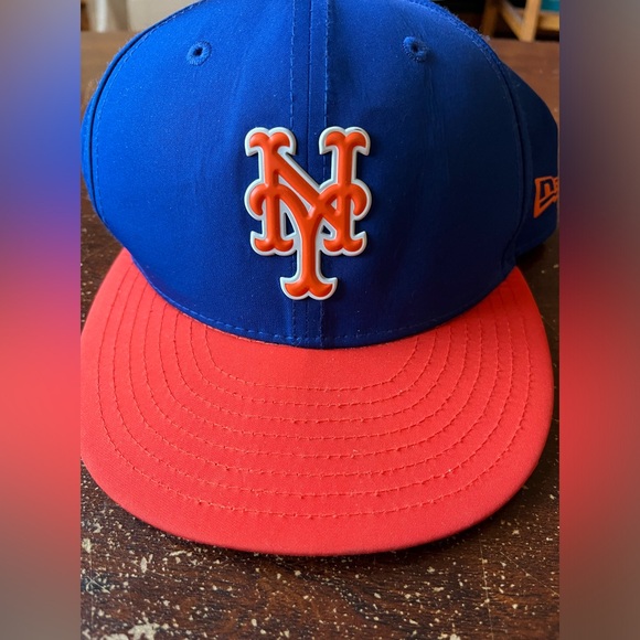 New York Mets New Era Hat (Goldbar NYC edition) Gently worn a few times. - Picture 2 of 8